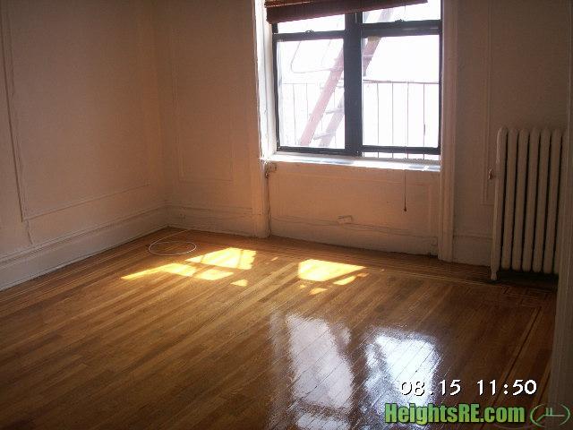 49 St. Nicholas Terrace, Unit: 67A, New York, NY-Livingroom