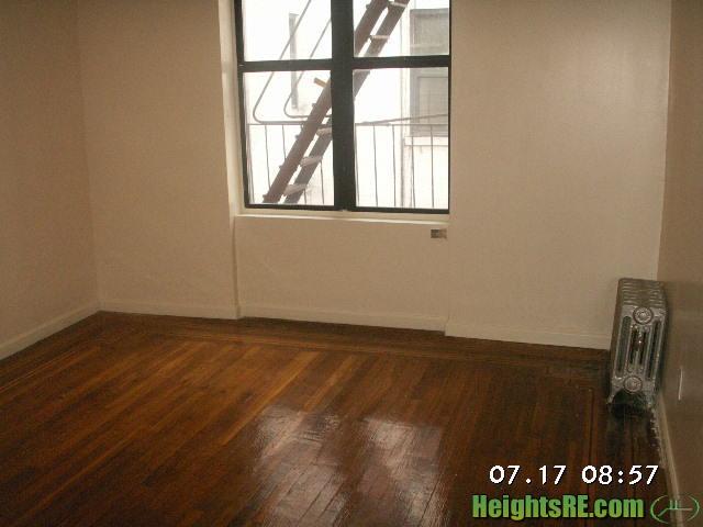 49 St. Nicholas Terrace, Unit: 37A, New York, NY-Livingroom