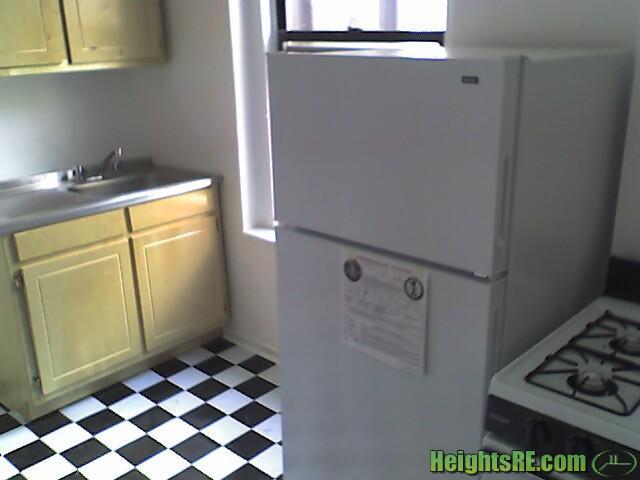 616 Academy St., Unit: D8, New York, NY-Kitchen
